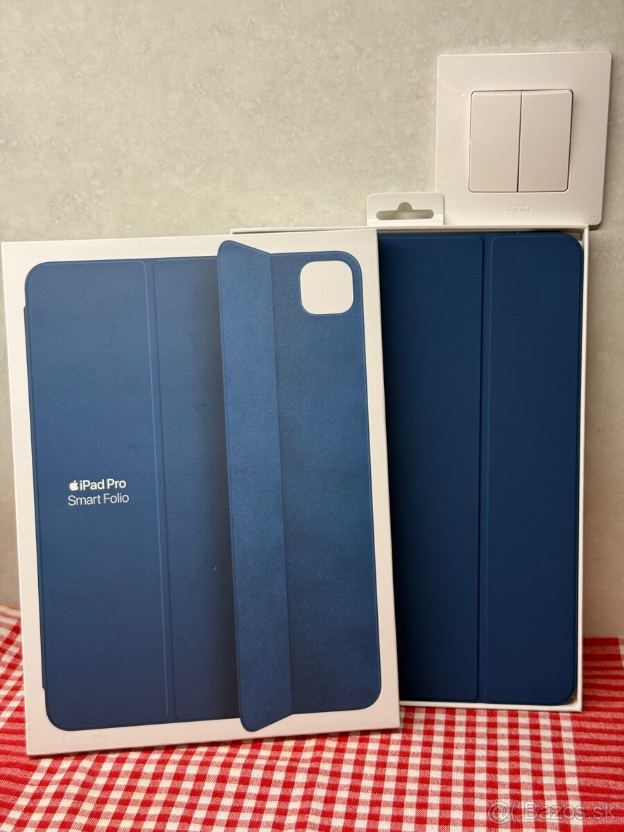 Apple Smart Folio pre iPad Pro