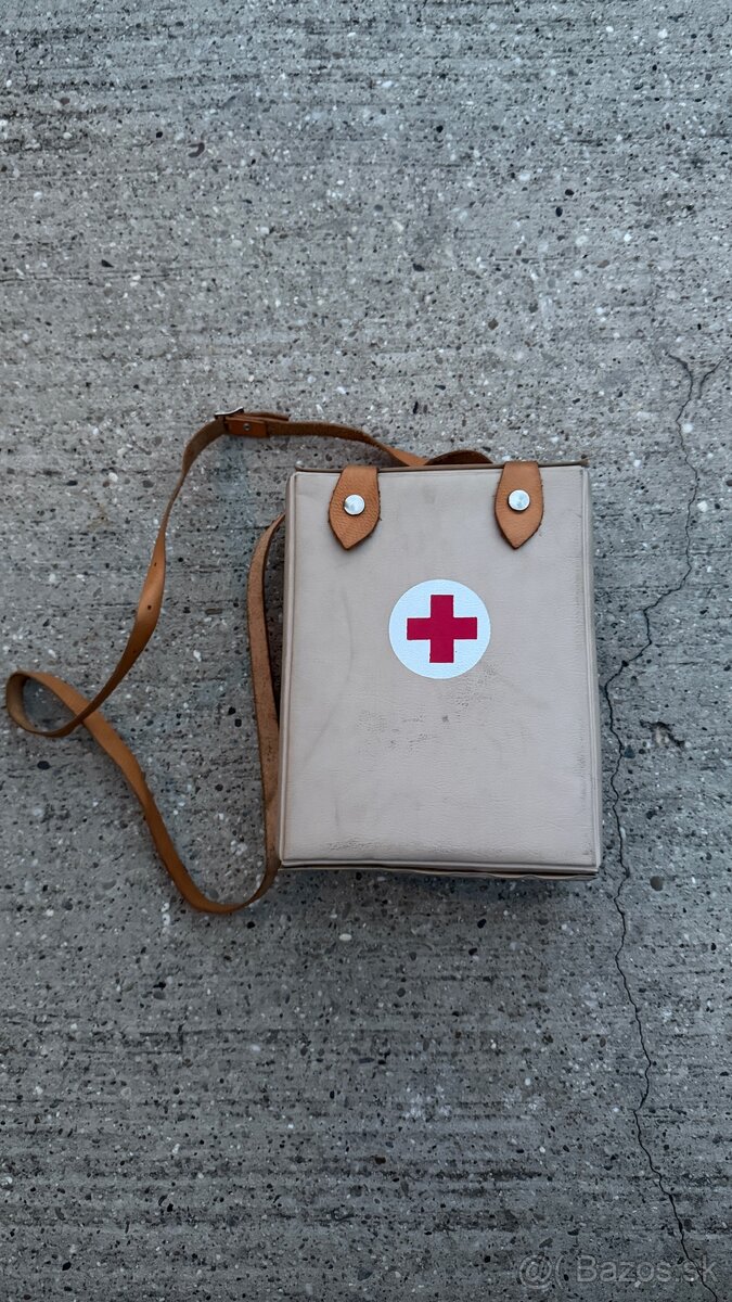 Originálna zdravotnícka brašňa Červeného kríža