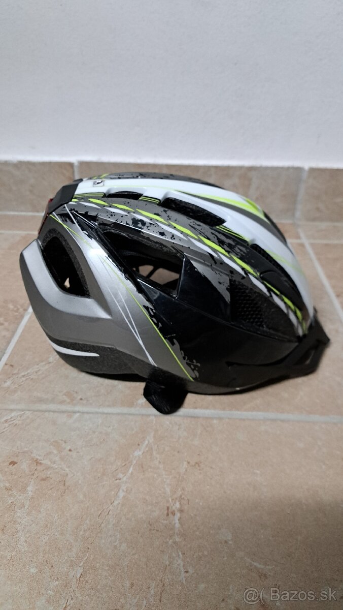 Detská (chlapčenská) cyklistická prilba