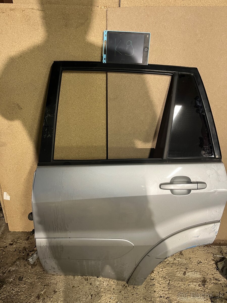 dvere toyota rav 4