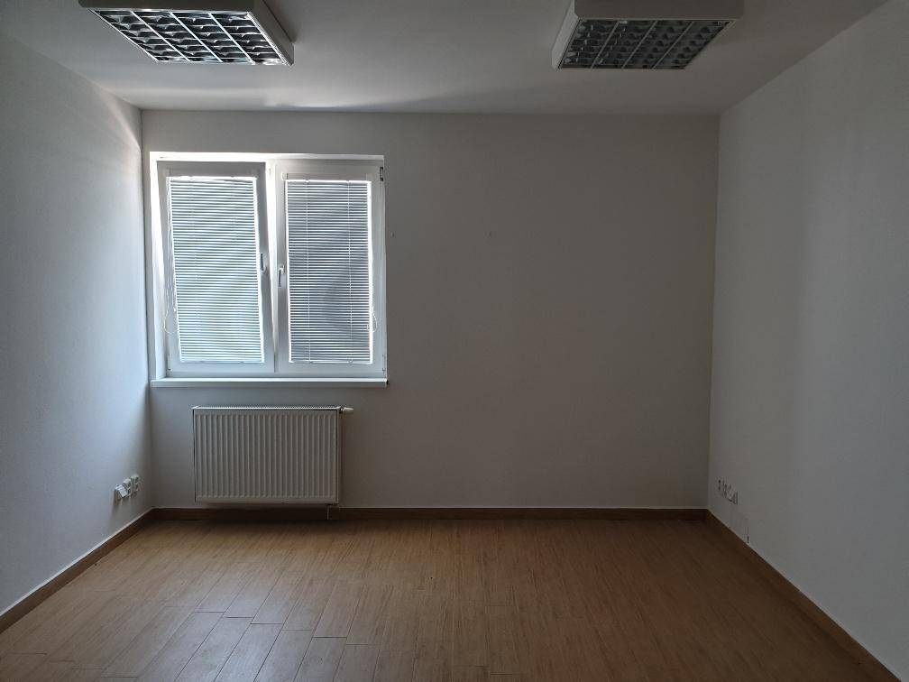 Hľadáme na prenájom kancelárske priestory od 150m2 do 400m2