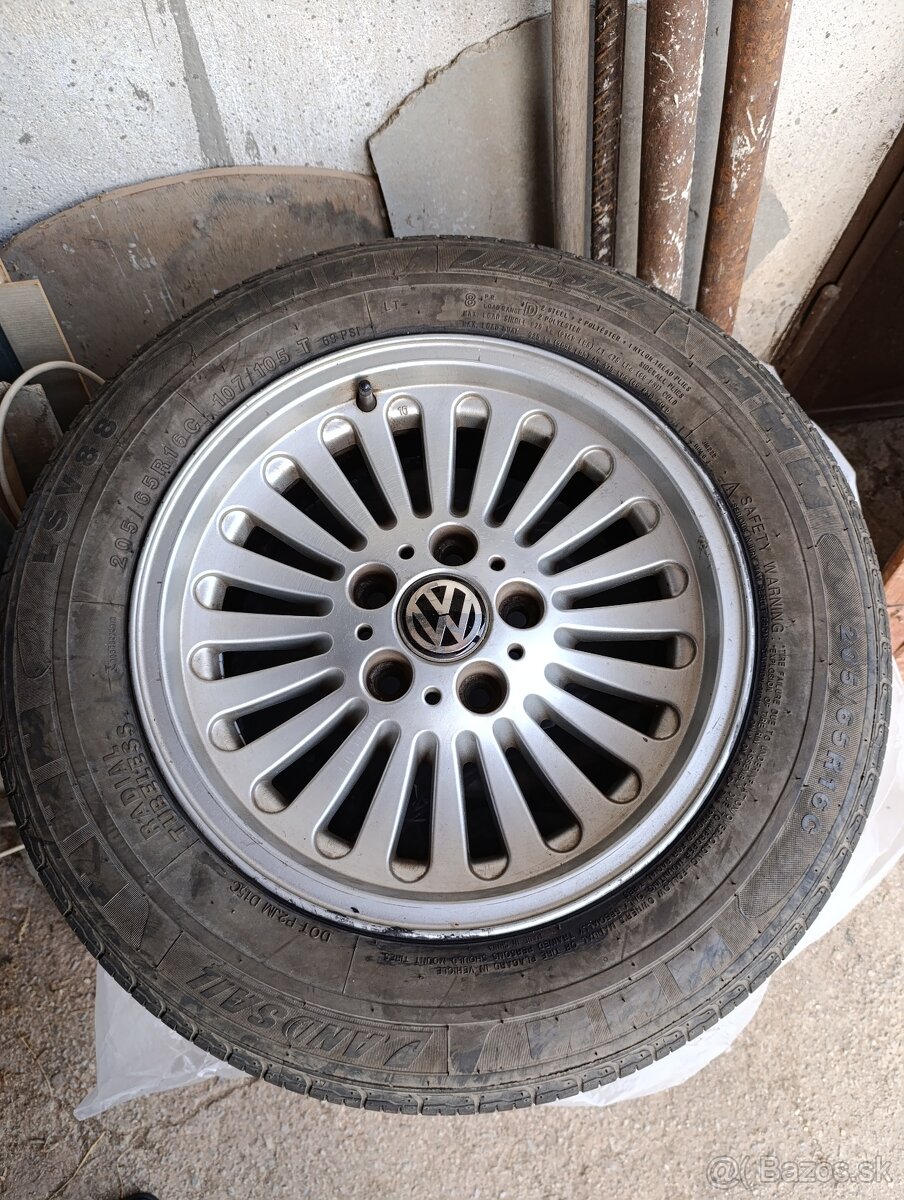 Predám letné pneumatiky 205/65 R16 C s diskami 5x112