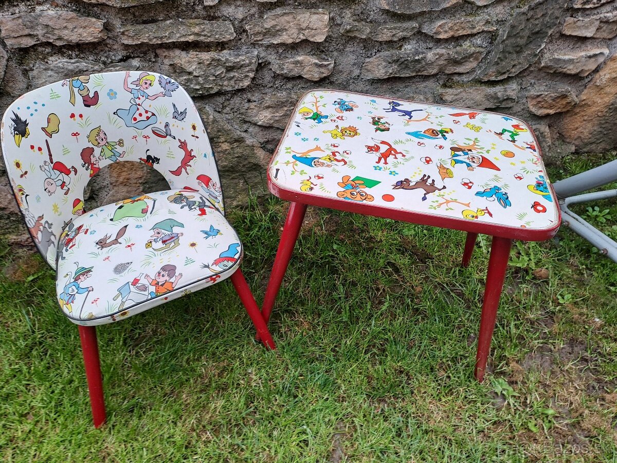 Detské retro sedenie