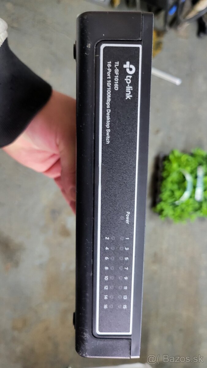 TP LINK SF1016D