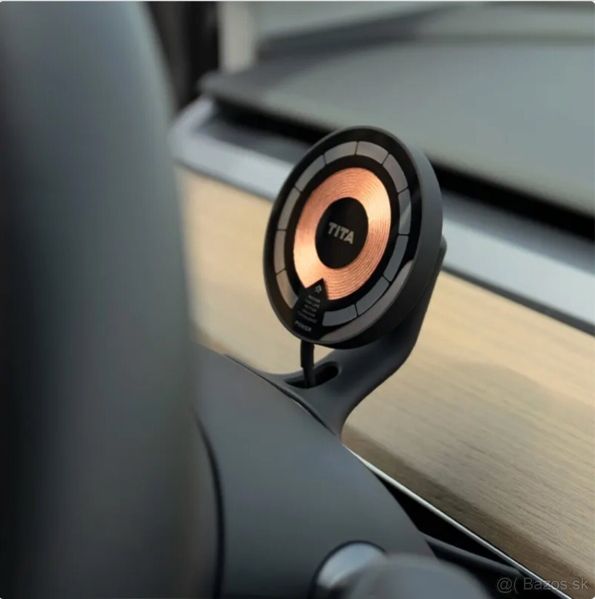 Magsafe držiak za volant Tesla