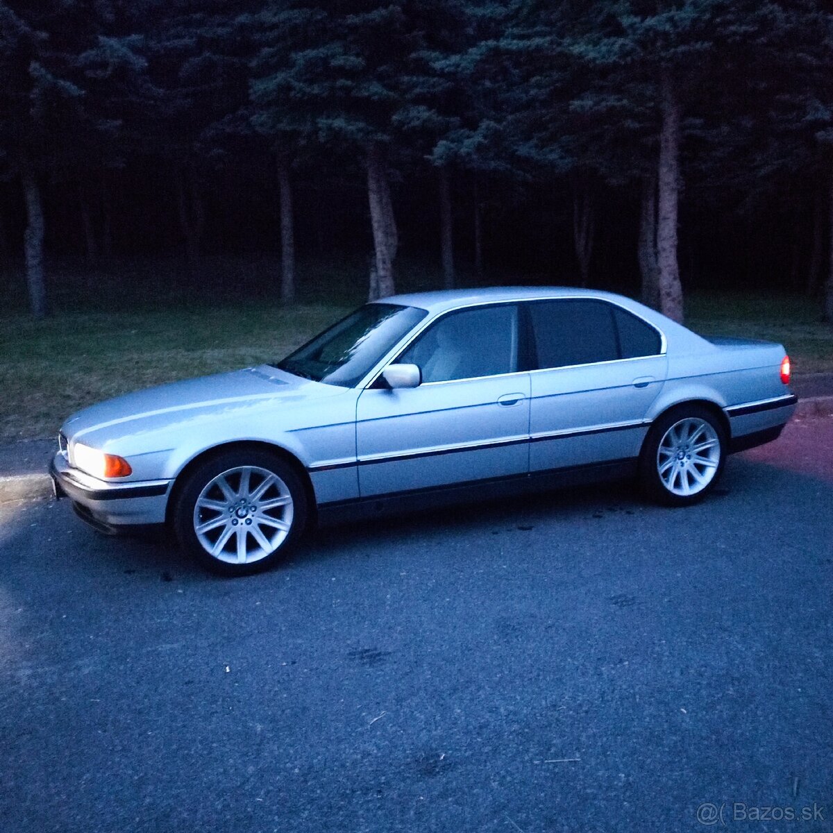 Bmw e38 728i za karavan