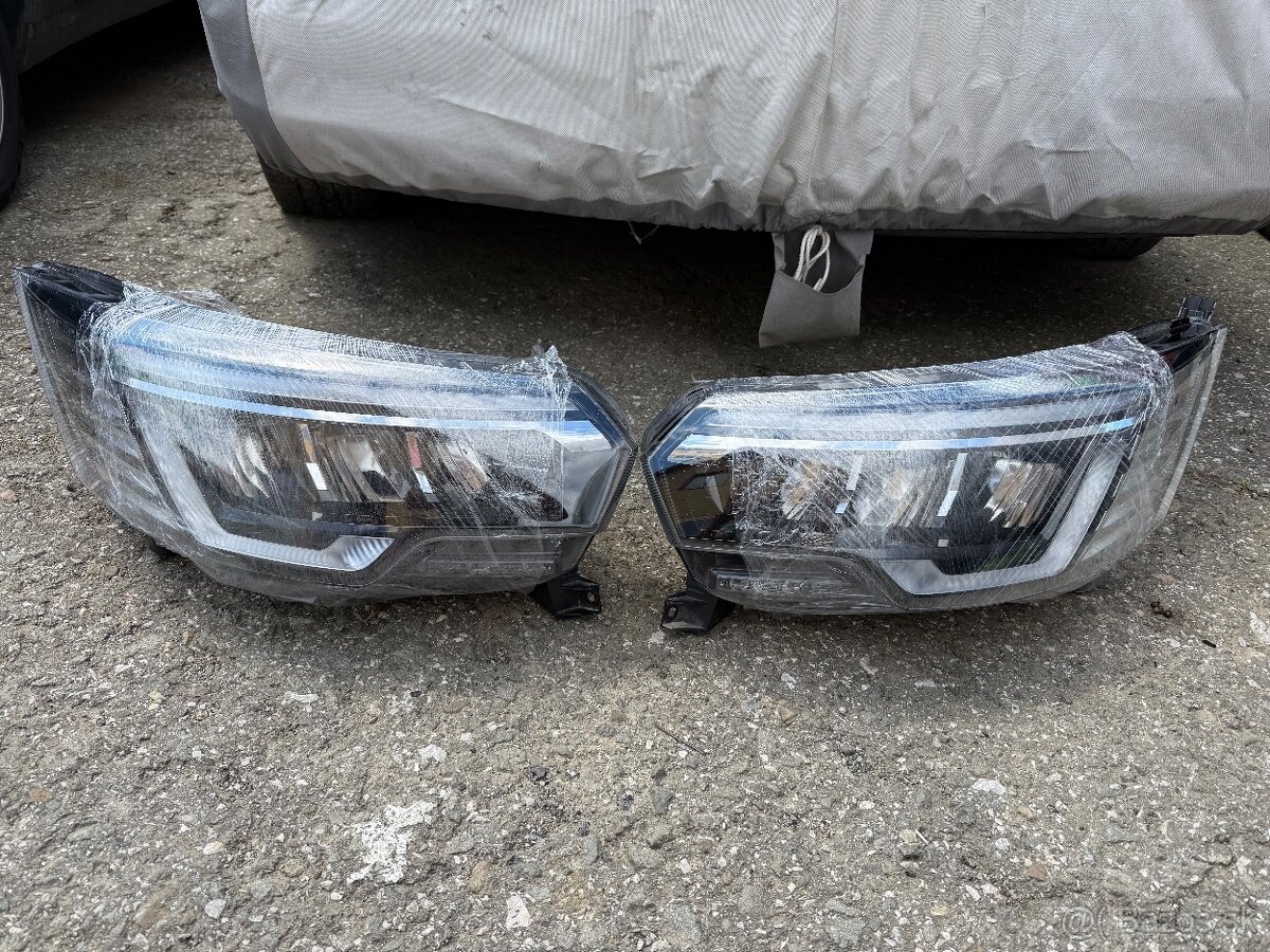 Svetlá Renault Trafic od 2021 LED, 260102899R, 260601790R