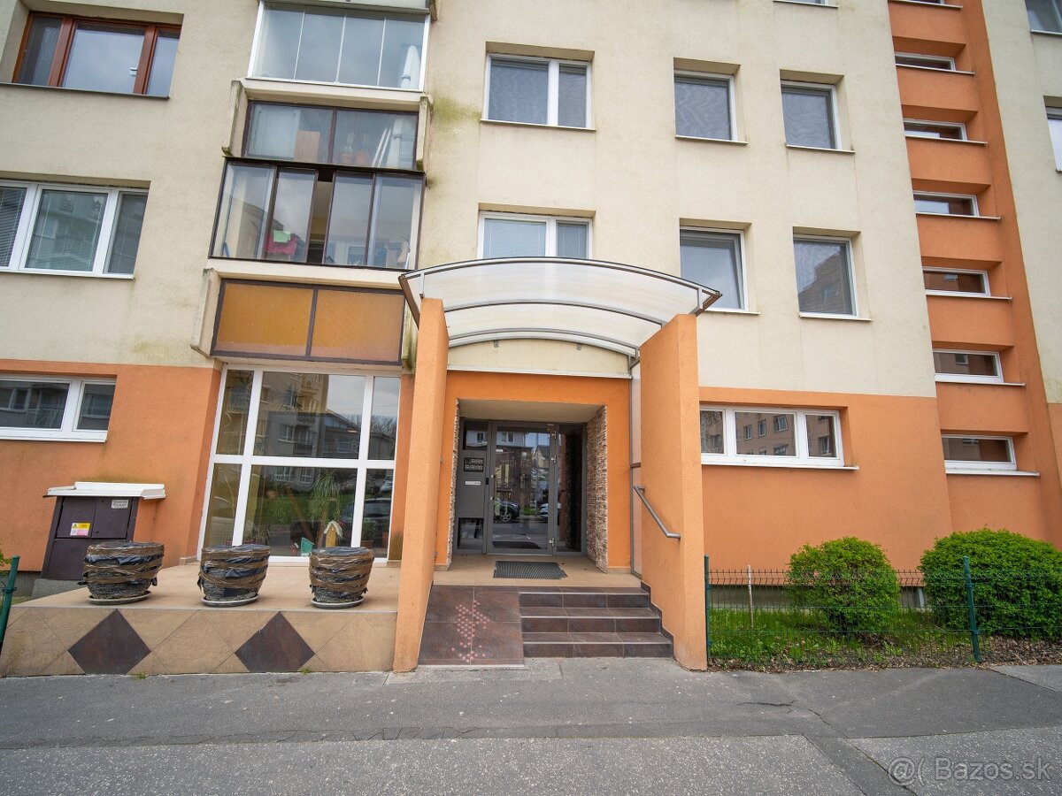 VYMEŇ SUSEDA – PRIESTRANÝ 4 IZB. BYT s LOOGIOU a PIVNICOU,