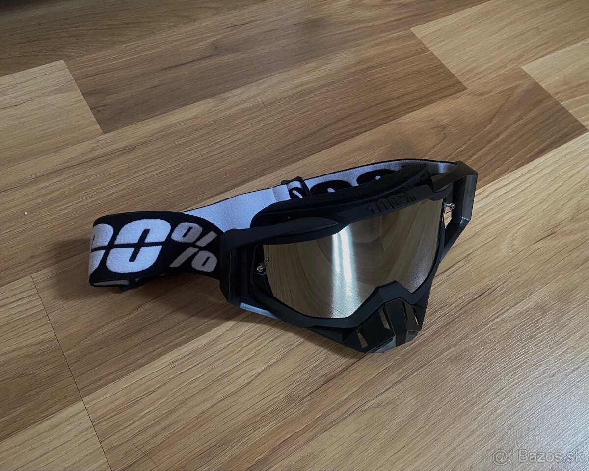 Motokrosové okuliare STRATA 100%