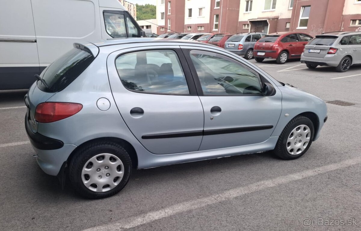 Peugeot 206