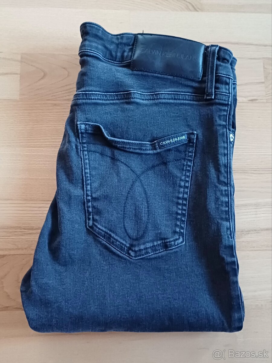 Calvin Klein čiernošedé skinny strečové