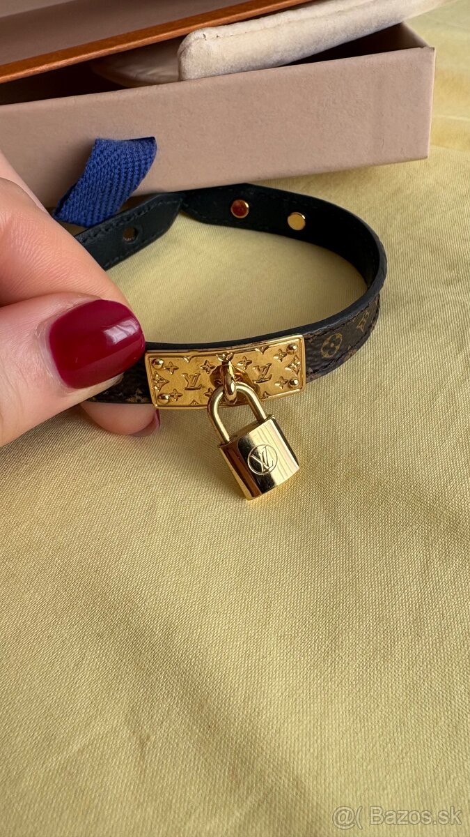 Louis vuitton naramok