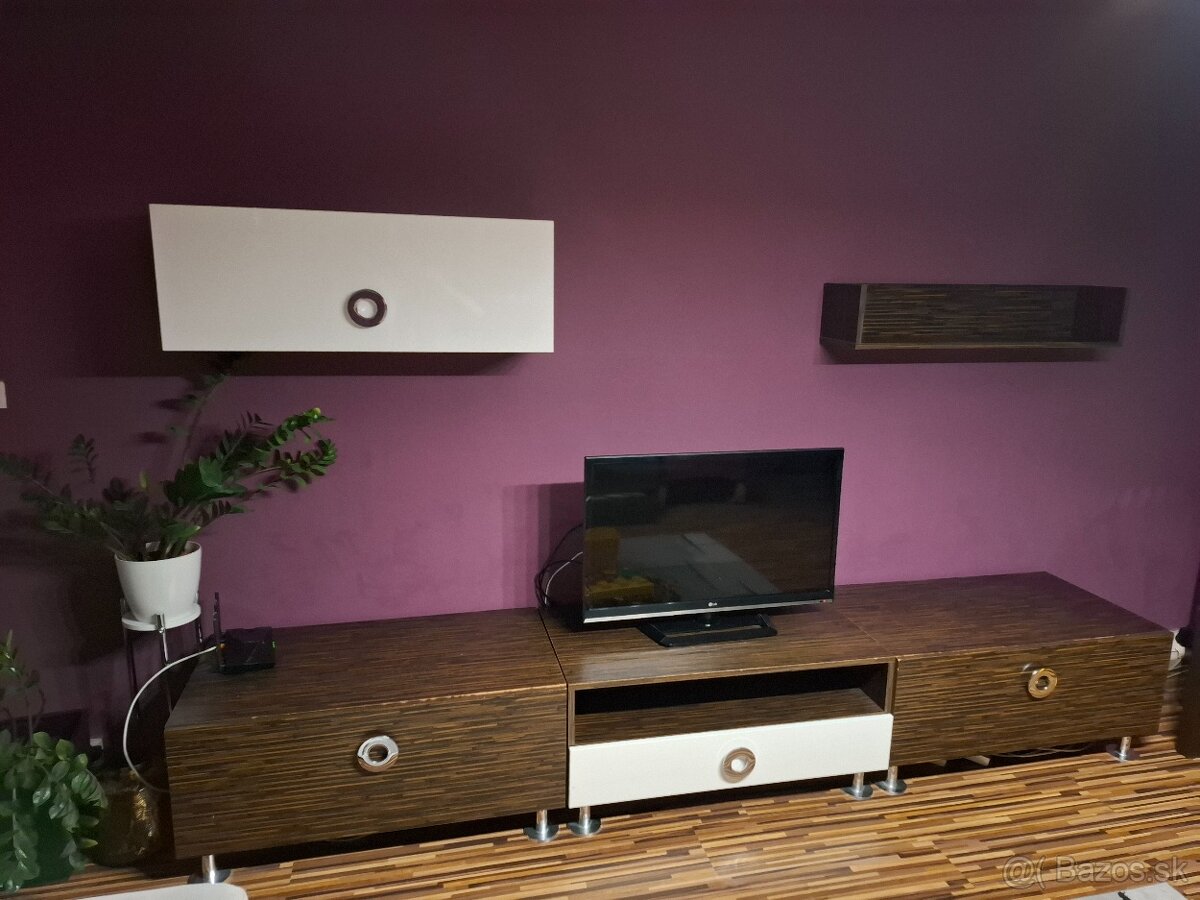 Darujem za odvoz obývačkovú zostavu