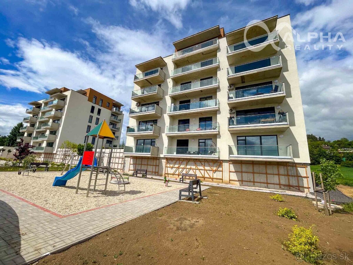 3i byty, balkón, terasa, garážové státie, Zelené údolie, SNV