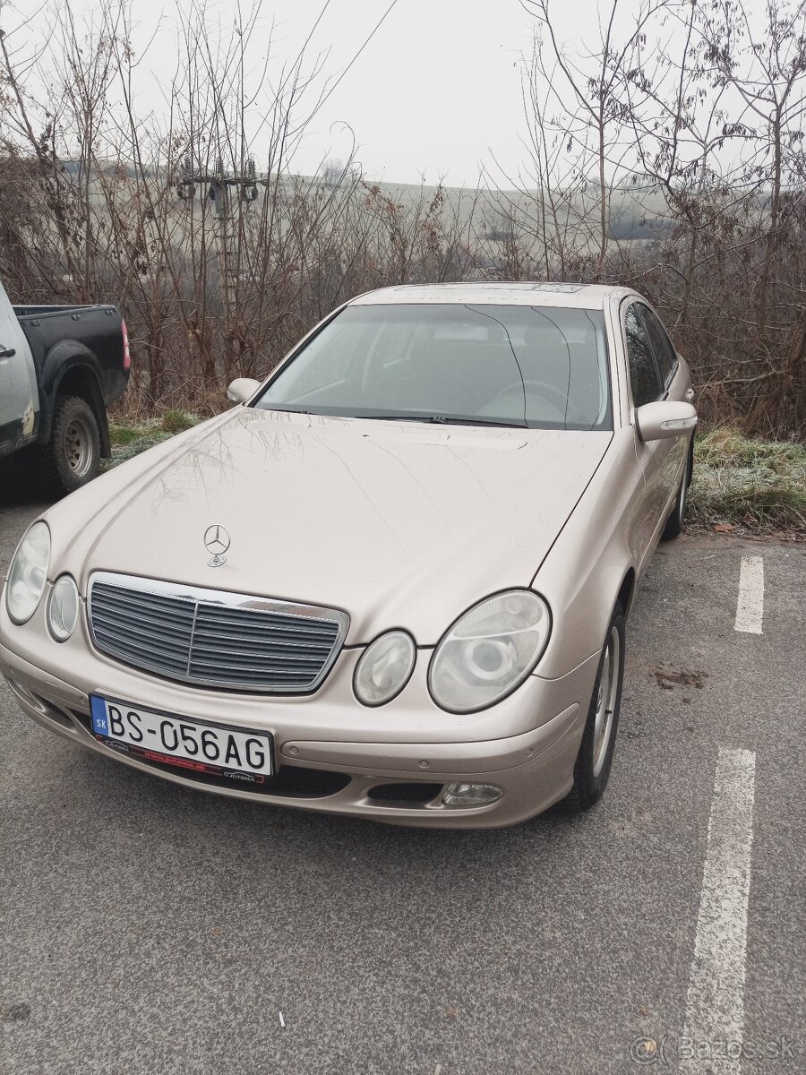Mercedes E240