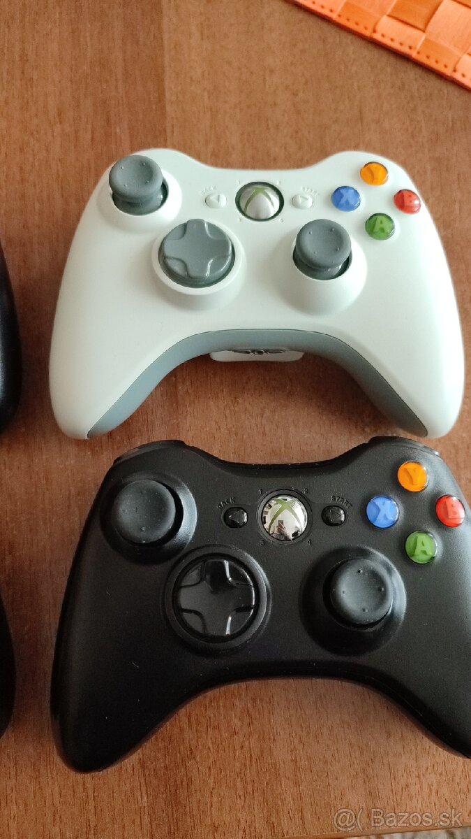 Predám ovládače XBOX 360