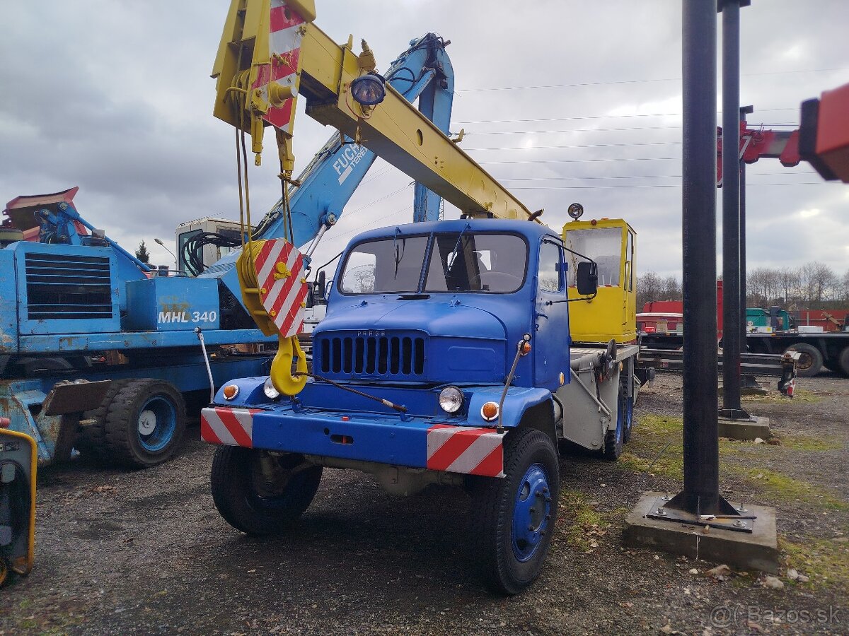 Praga V3S AD 080 autojeřáb