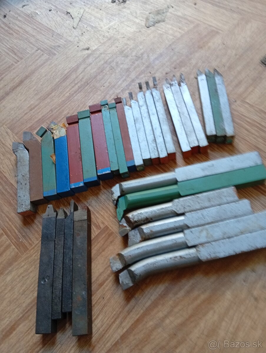 Sustružnicke nože 20x20