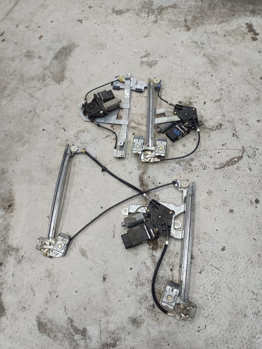 Škoda Octavia 1 stahovačky okien