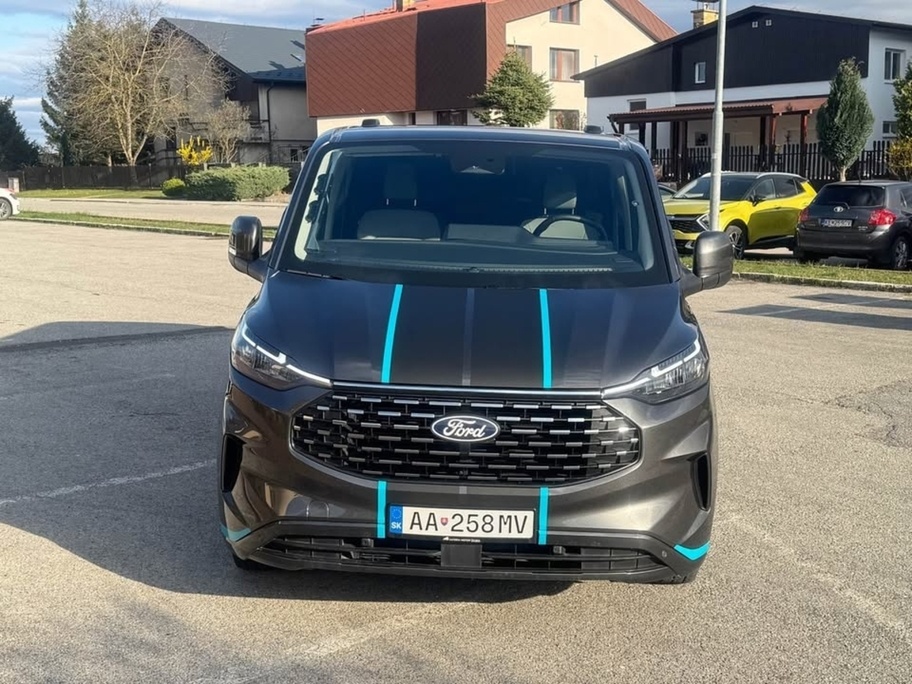 Predám Ford Tourneo Custom 2.0 TDCi 170 Titanium L2 AuTomat
