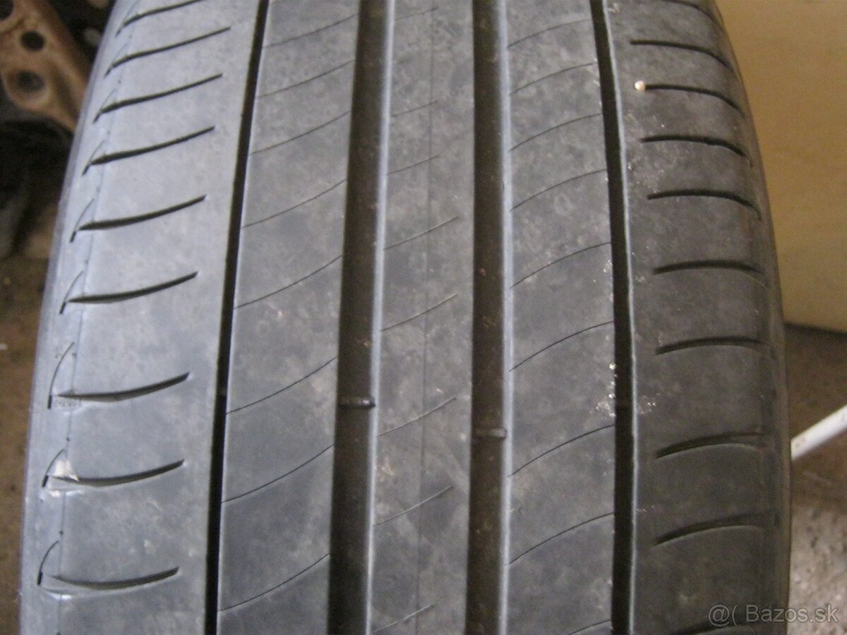 letne 225/55R18