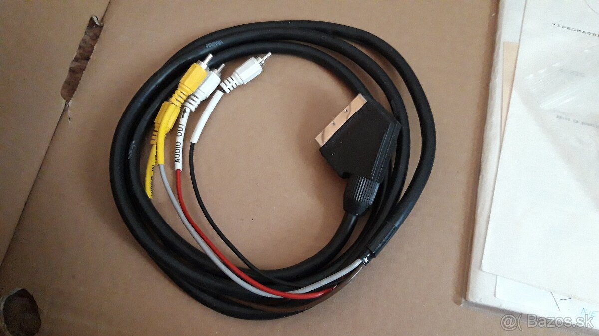 SCART CINCH kábel