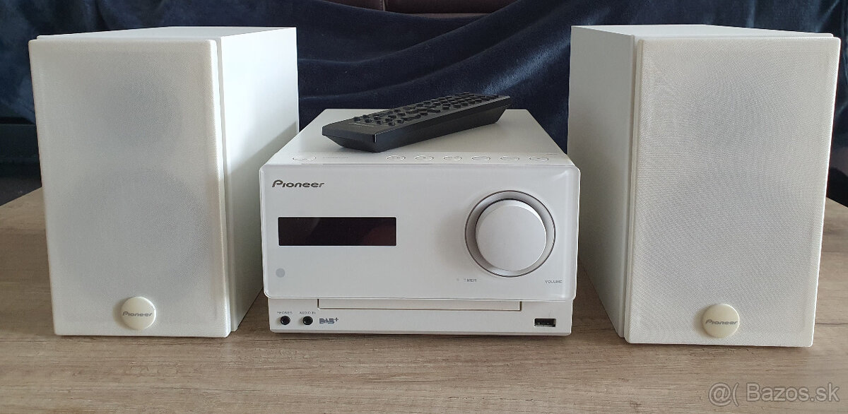 Pioneer X-CM32BTD Mp3, USB, Bluetooth, DAB rádio.