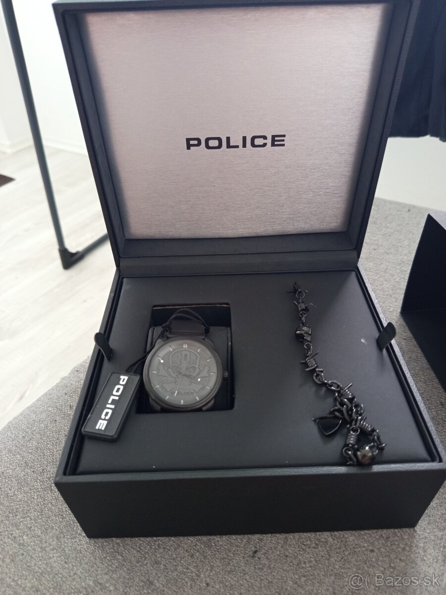 Predám hodinky Police
