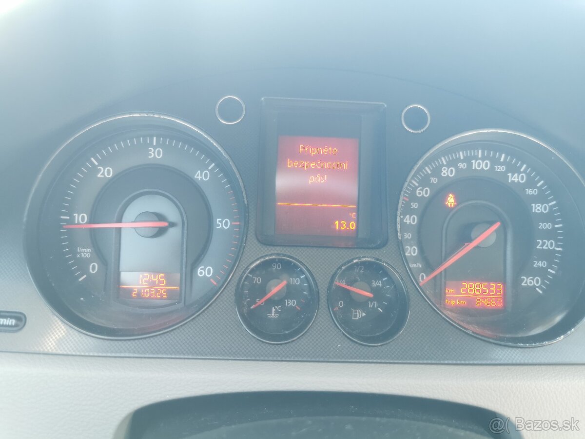 Predám VW passat B6 r.v. 2005 Treba dat otlakovat hlavu
