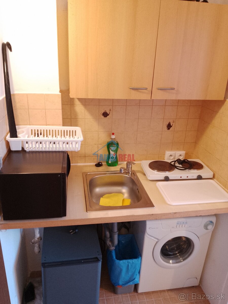 Prenájom GARSÓNKA komplet zariadená pri OC SLIMÁK