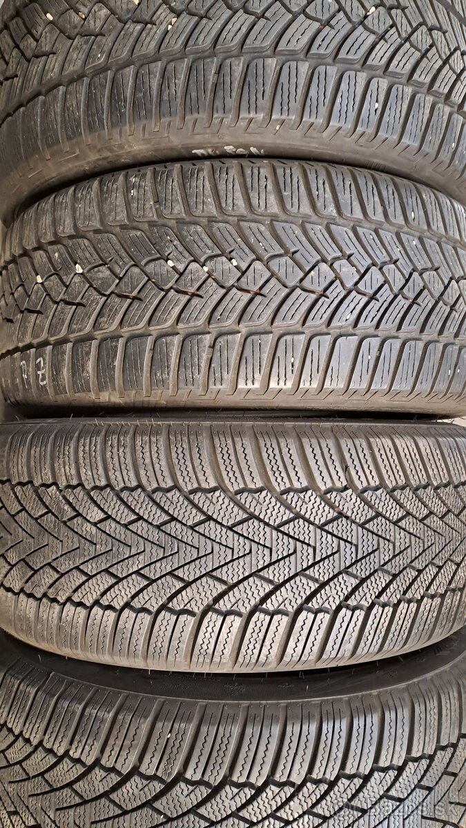 Predám 4ks jazdené zimné 225/45r17-2+2 modely
