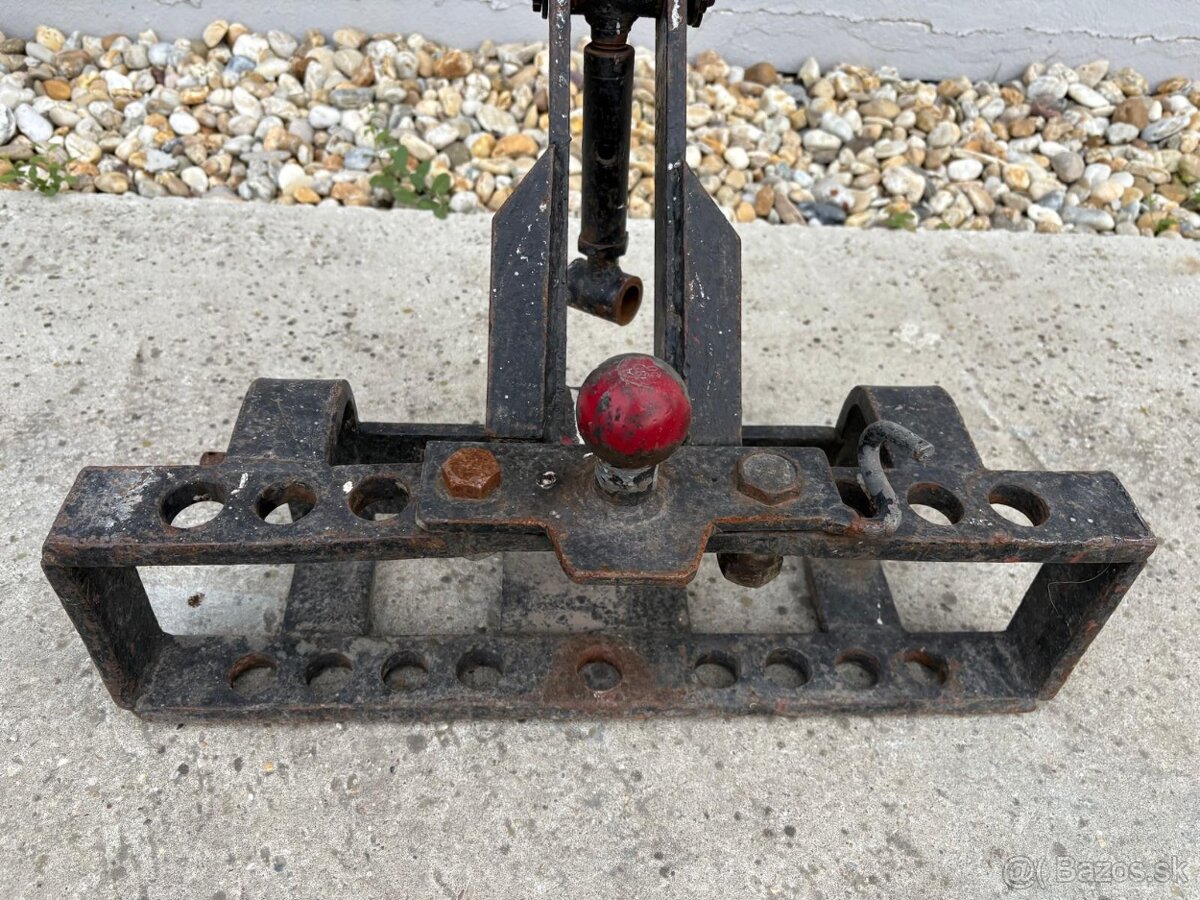 Zadný záves k TZ-4K-14