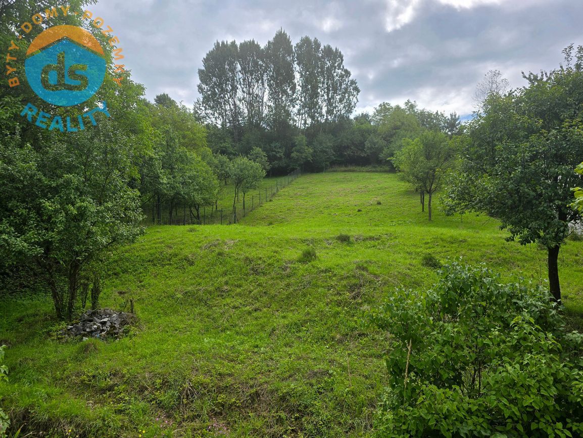 Na predaj stavebný pozemok o celkovej výmere 1.088 m2, Dolná