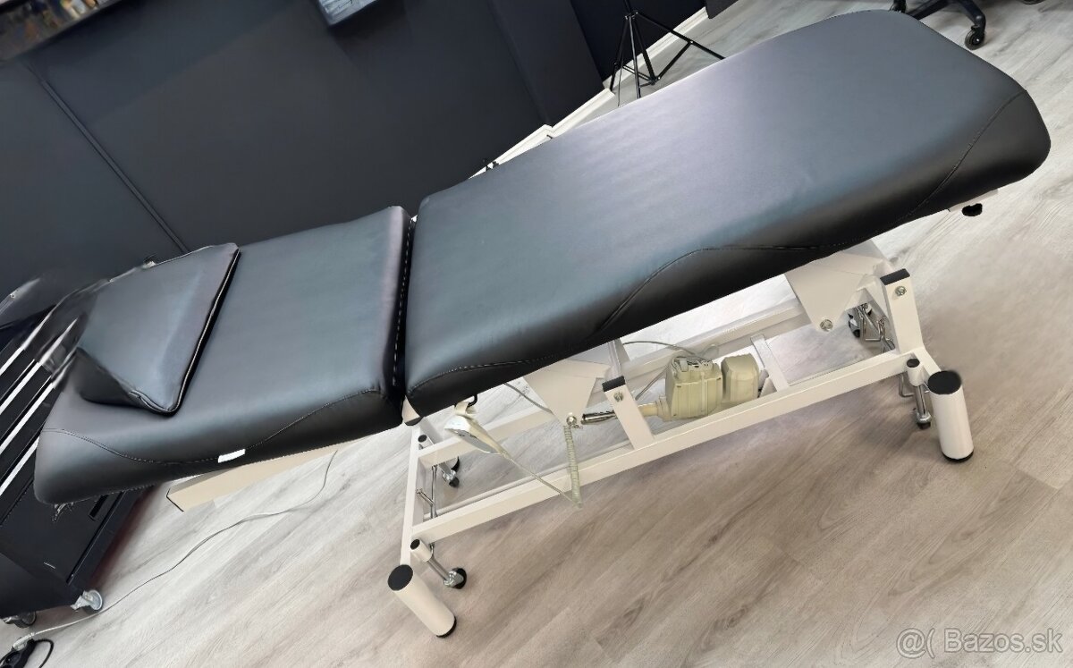 Elektricke lehatko pre maséra/fyzioterapeuta