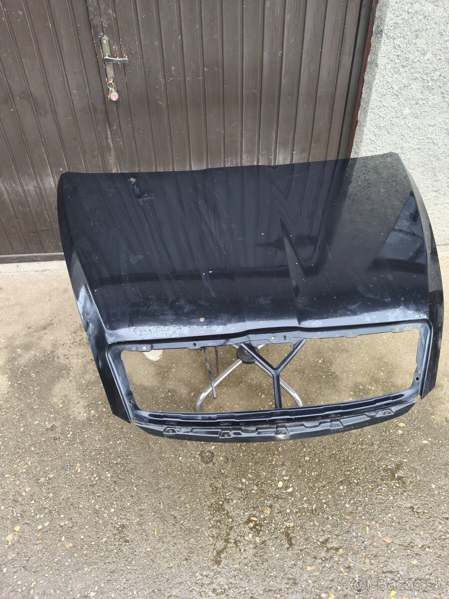 Skoda Octavia 2 Facelift,predna kapota 9910