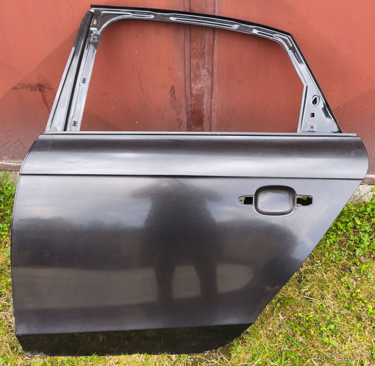 Audi A4 B8 ľavé zadné dvere 8K0 Audi A4 B8 lift sedan