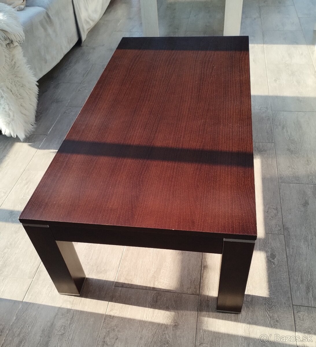 konferenčný stolík z masív-u,130 x 65 x 40