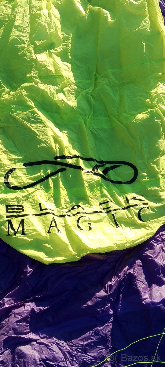 Paragliding