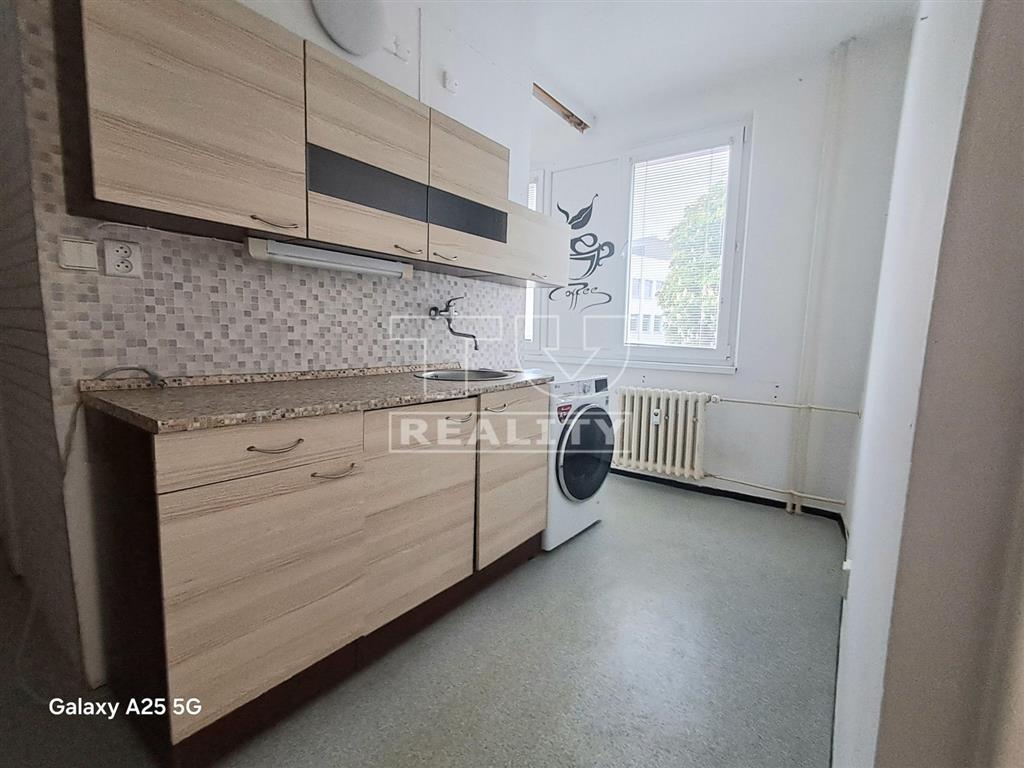 IBA U NÁS 1-IZBOVÝ BYT
CENTRUM PIEŠŤANY