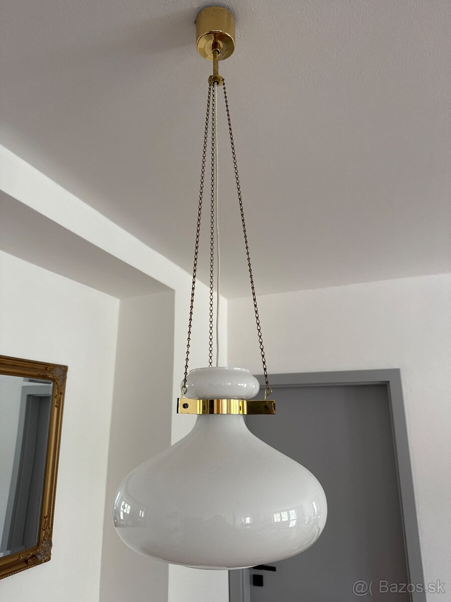 Luster “mliečne sklo"