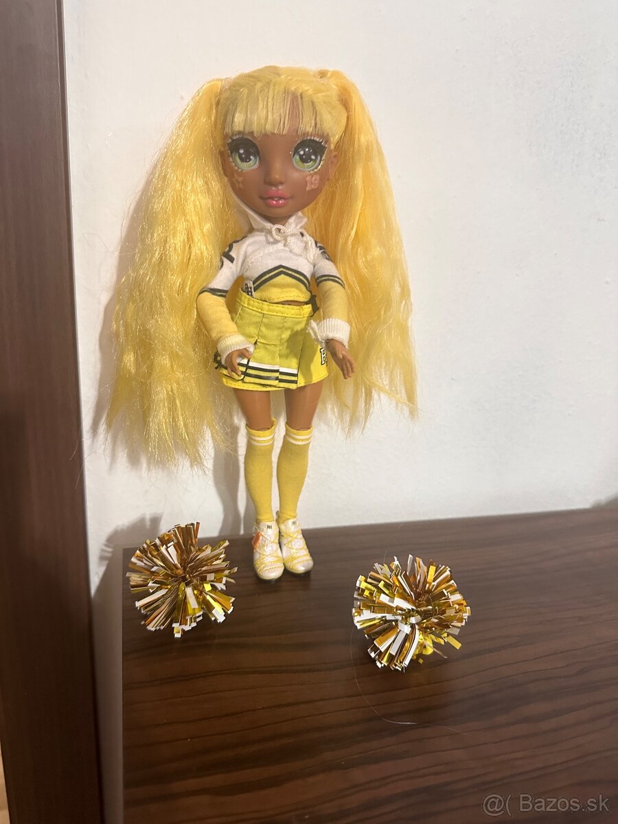 Sunny cheerleader rainbow high