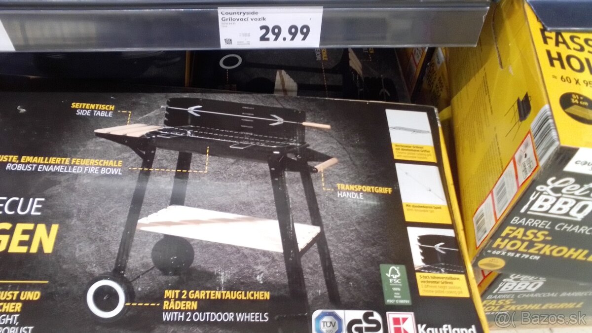 Predám gríl + kefa na čistenie
