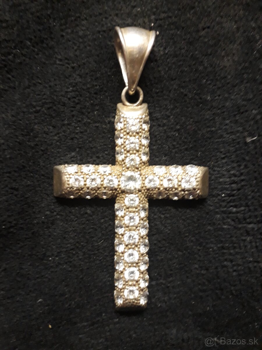 Strieborný kríž