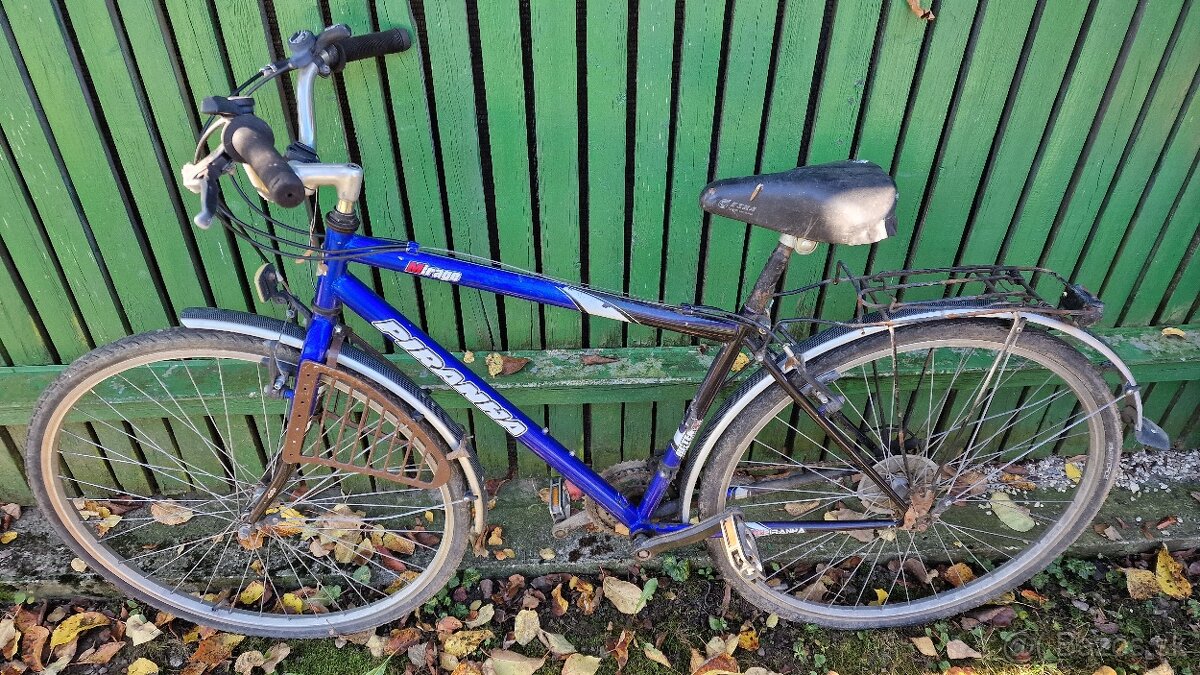 Cestný bicykel Piranha