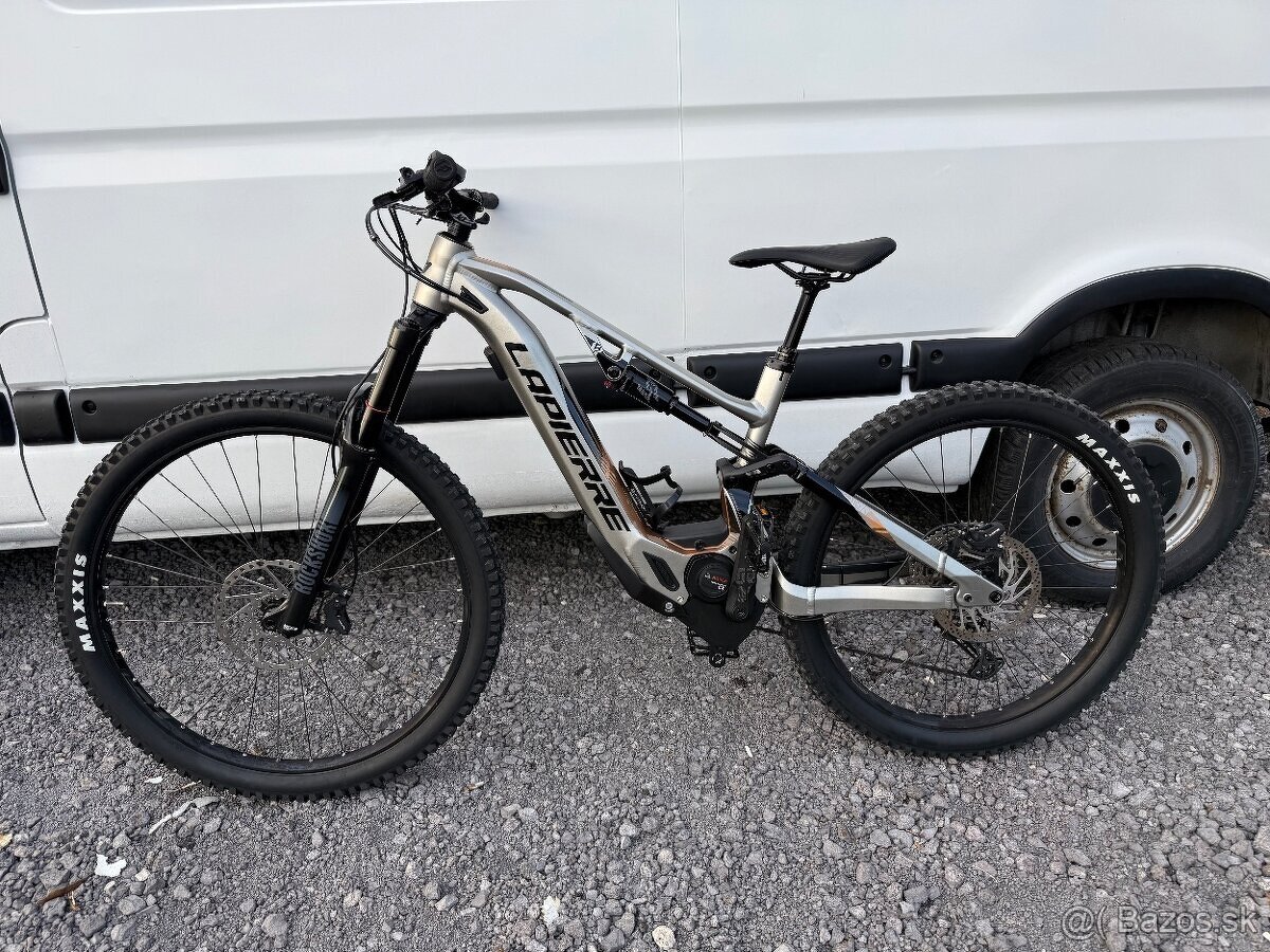Celoodpružený elektrobicykel lapierre