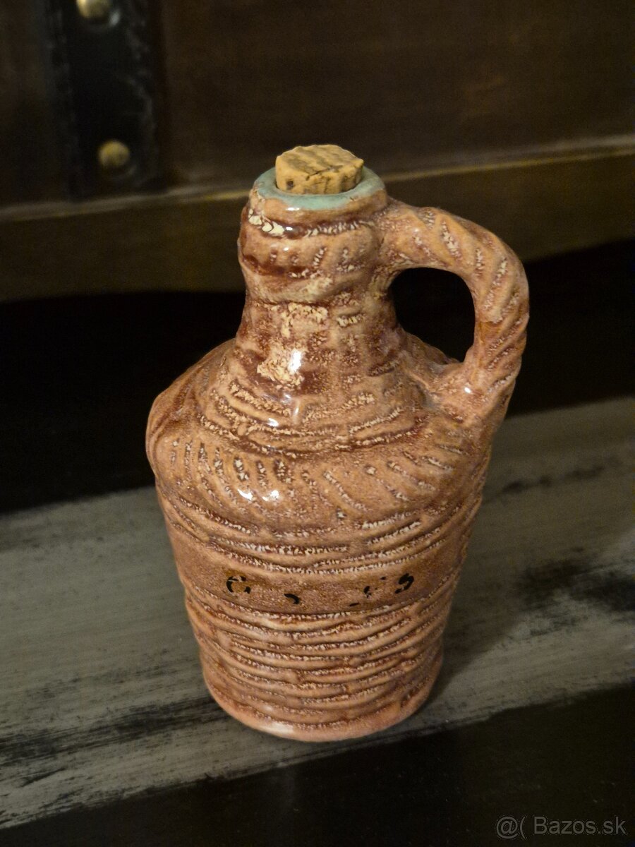 Miniatúrna keramika- krčiažtek, dekorácia