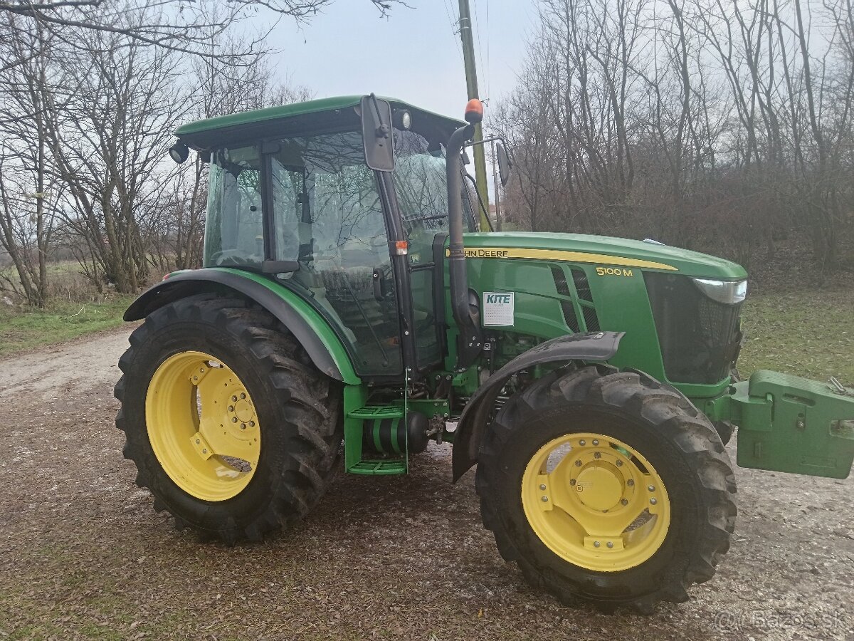 John Deere 5100M