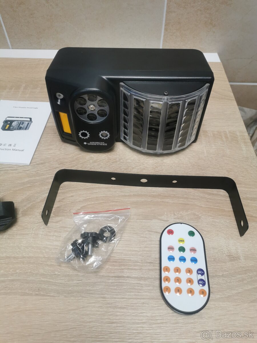 Multi svetelný efekt 4v1, diaľkové ovládanie