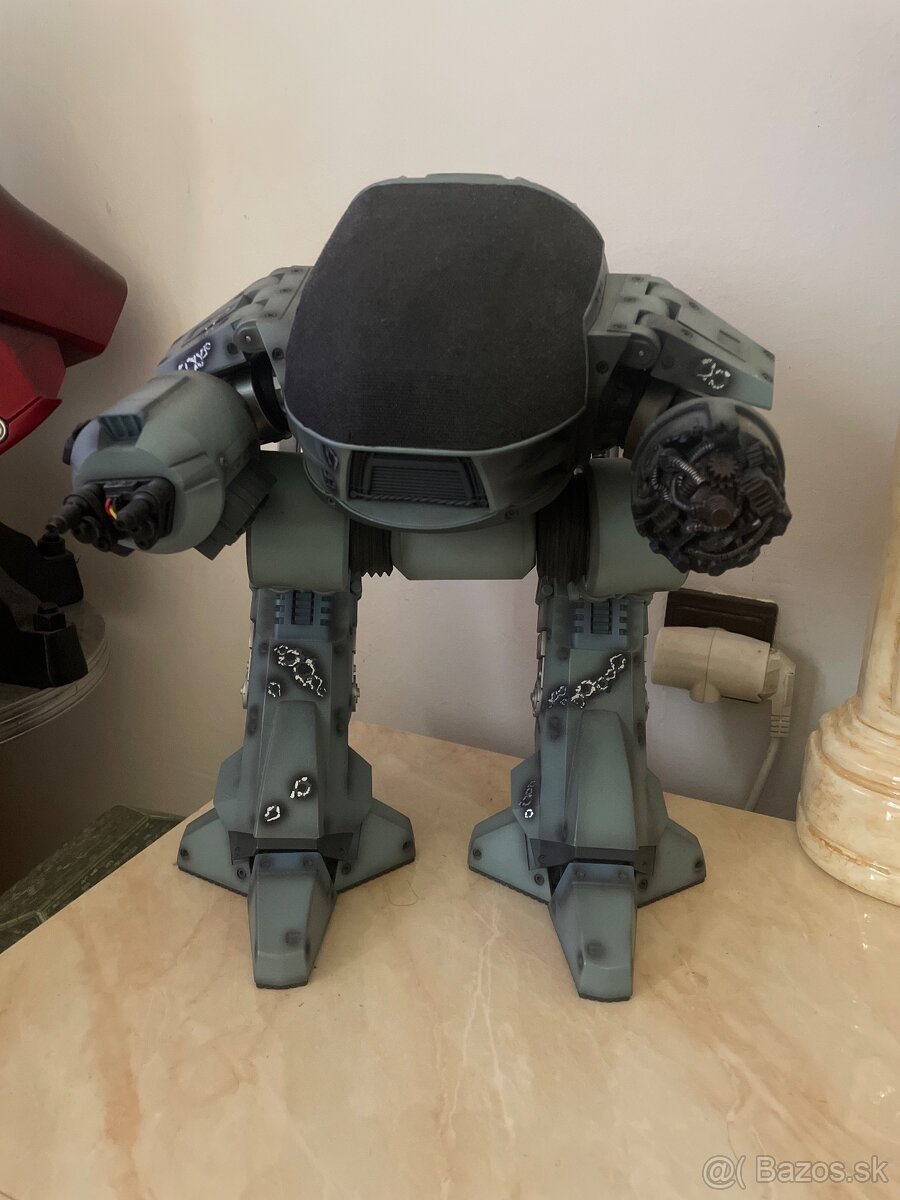 Hot toys Robocop ED-209