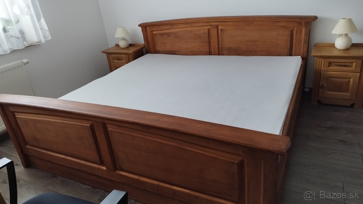 Manželská posteľ buková